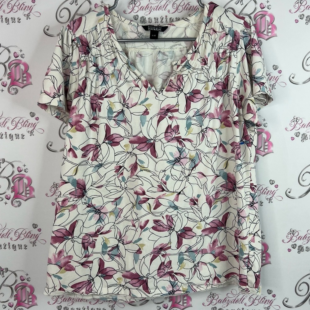 Nicole miller tshirt tee flowers multicolor Floral V-Neck Women’s Top